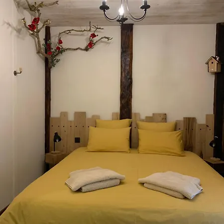 Domaine Des Combes - La Ferme Aux Anes 14 Pers.